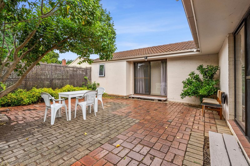 2/5 Gooreen Street, Reid ACT 2612