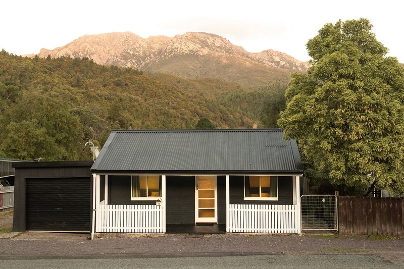 25 Grafton Street, Queenstown TAS 7467