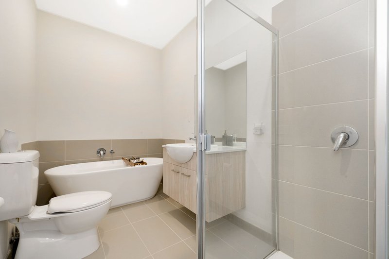 Photo - 25 Grasslands Loop, Keysborough VIC 3173 - Image 14