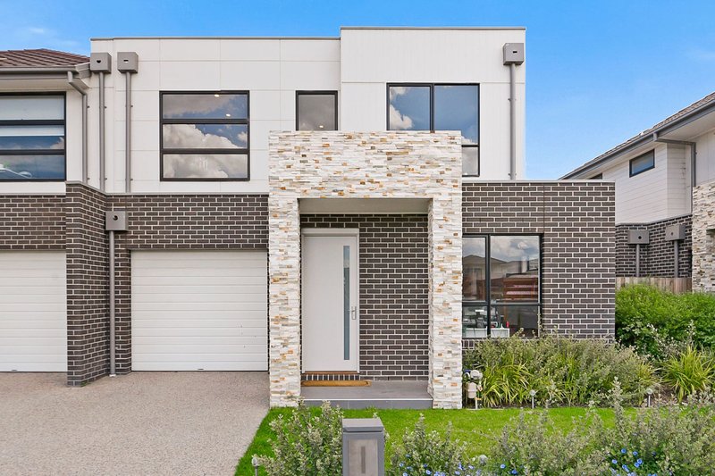 Photo - 25 Grasslands Loop, Keysborough VIC 3173 - Image 2