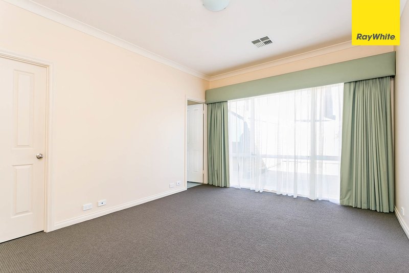 Photo - 25 Grasswren Way, Mawson Lakes SA 5095 - Image 6