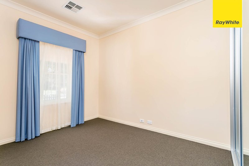 Photo - 25 Grasswren Way, Mawson Lakes SA 5095 - Image 11