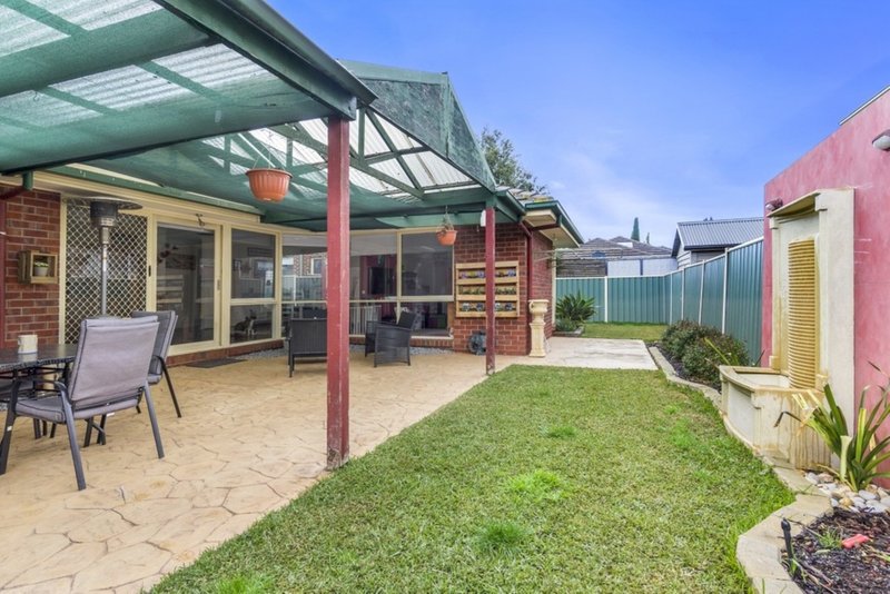 Photo - 25 Greengables Drive, Wyndham Vale VIC 3024 - Image 11