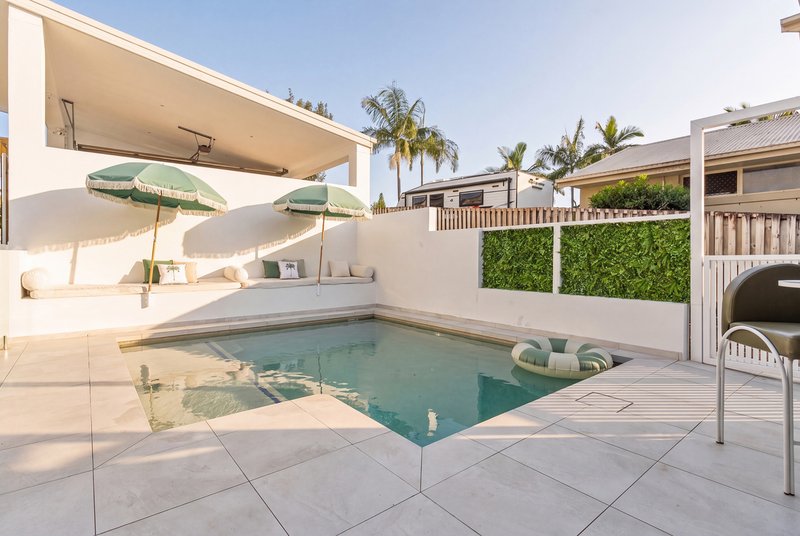 Photo - 25 Grenaside Court, Robina QLD 4226 - Image 2