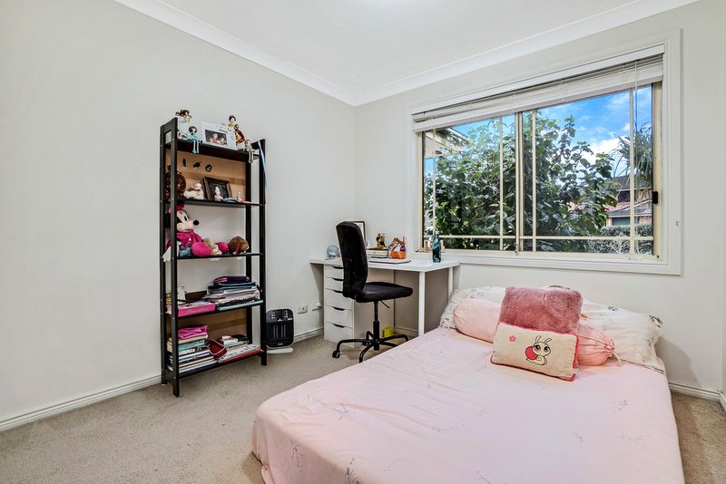 Photo - 2/5 Greywood Street, Cherrybrook NSW 2126 - Image 2