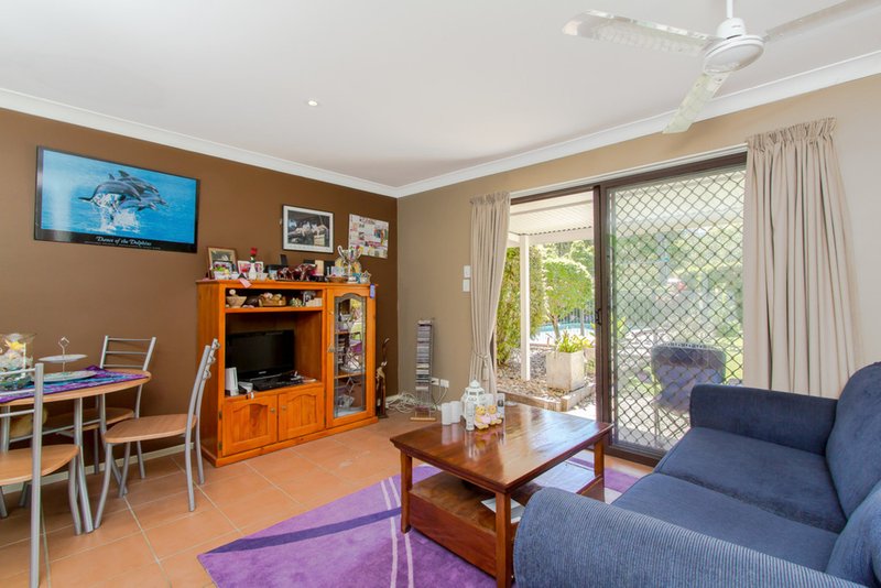 Photo - 25 Gunsynd Drive, Mudgeeraba QLD 4213 - Image 5