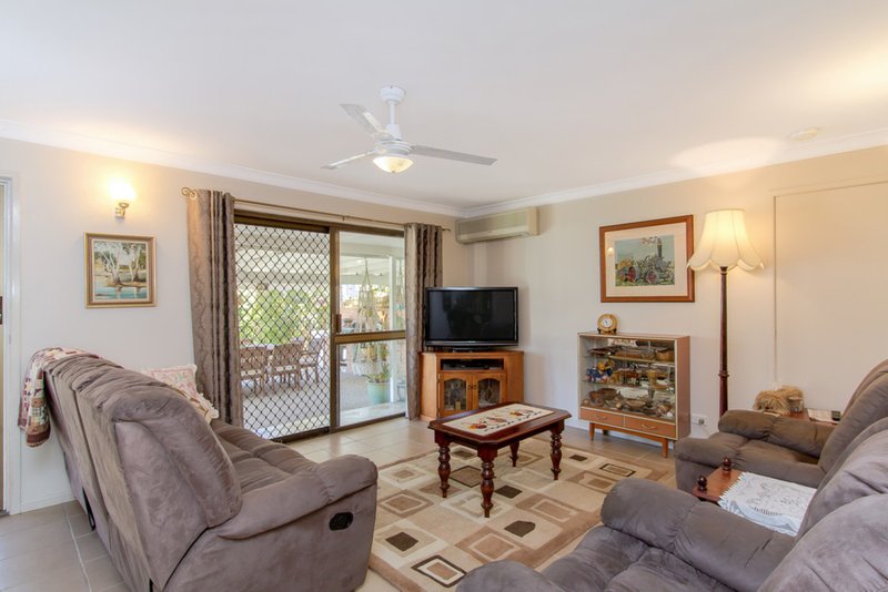 Photo - 25 Gunsynd Drive, Mudgeeraba QLD 4213 - Image 11