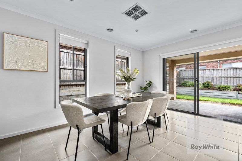 Photo - 25 Gyrfalcon Way, Doreen VIC 3754 - Image 11