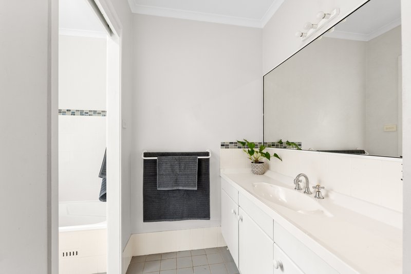 Photo - 25 Hakea Parade, Medowie NSW 2318 - Image 10