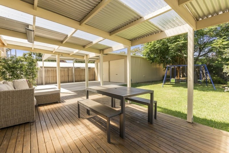 Photo - 25 Hampstead Drive, Hoppers Crossing VIC 3029 - Image 2