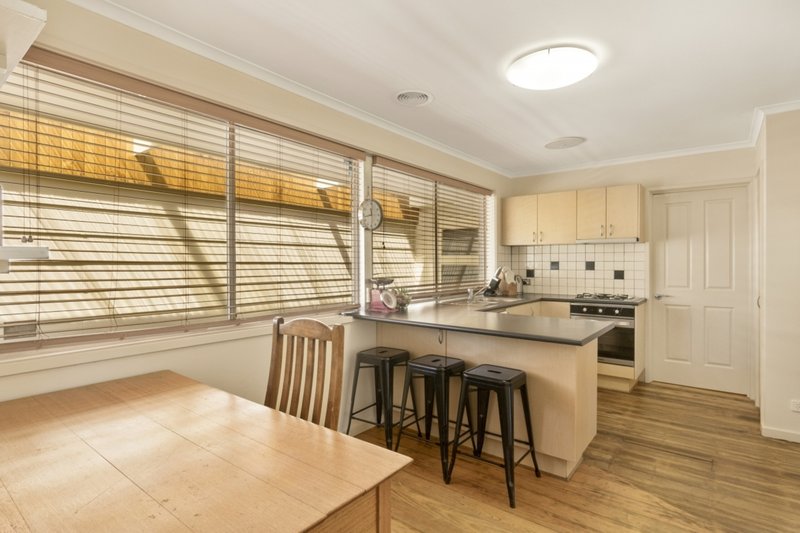 Photo - 25 Hampstead Drive, Hoppers Crossing VIC 3029 - Image 8