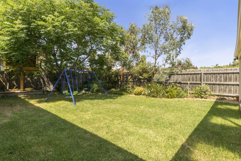 Photo - 25 Hampstead Drive, Hoppers Crossing VIC 3029 - Image 14