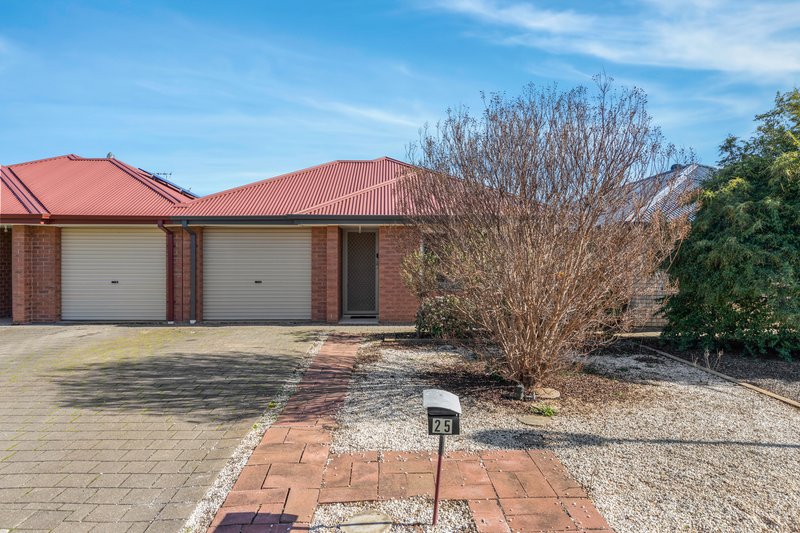 Photo - 25 Hamra Drive, Smithfield SA 5114 - Image 2