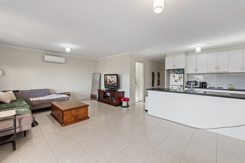 Photo - 25 Hamra Drive, Smithfield SA 5114 - Image 4