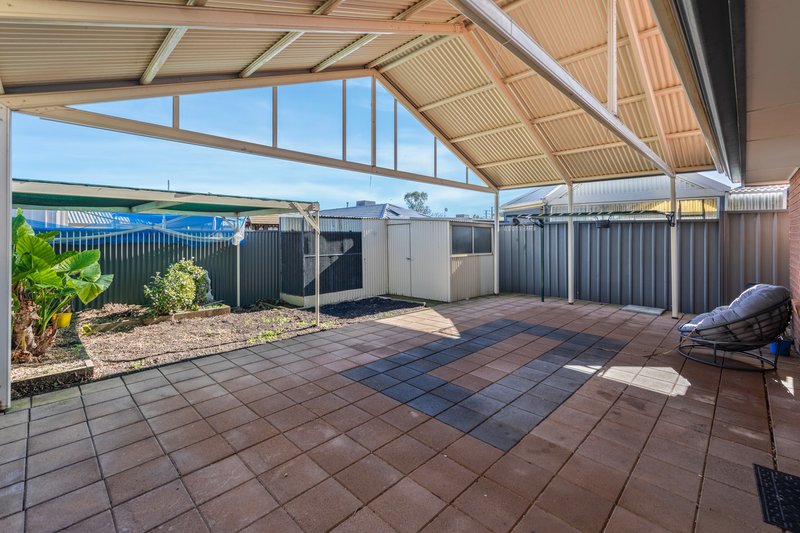 Photo - 25 Hamra Drive, Smithfield SA 5114 - Image 9