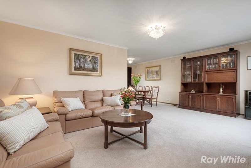 Photo - 25 Harkaway Drive, Cheltenham VIC 3192 - Image 2