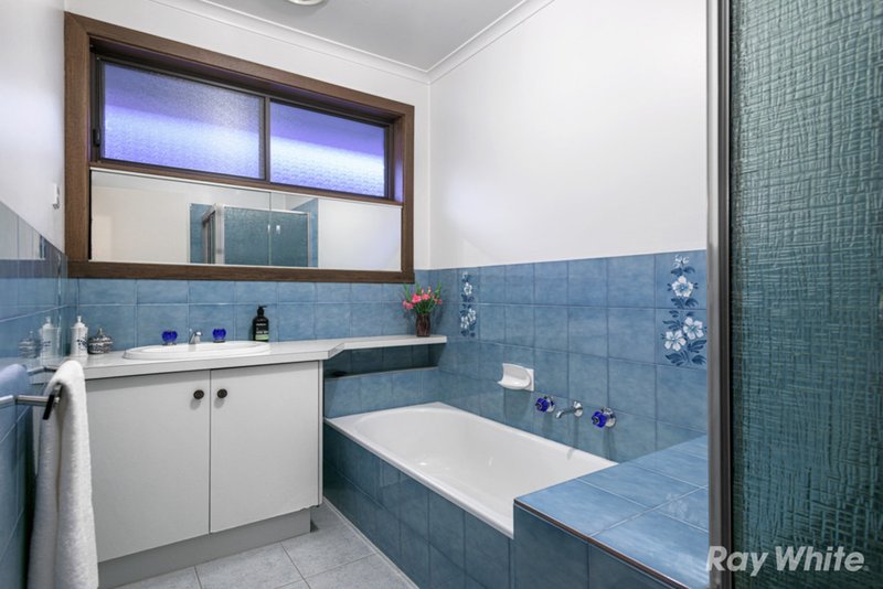 Photo - 25 Harkaway Drive, Cheltenham VIC 3192 - Image 9