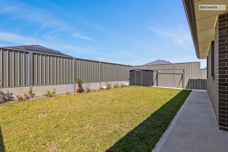 Photo - 25 Harrison Street, Seaford Heights SA 5169 - Image 13