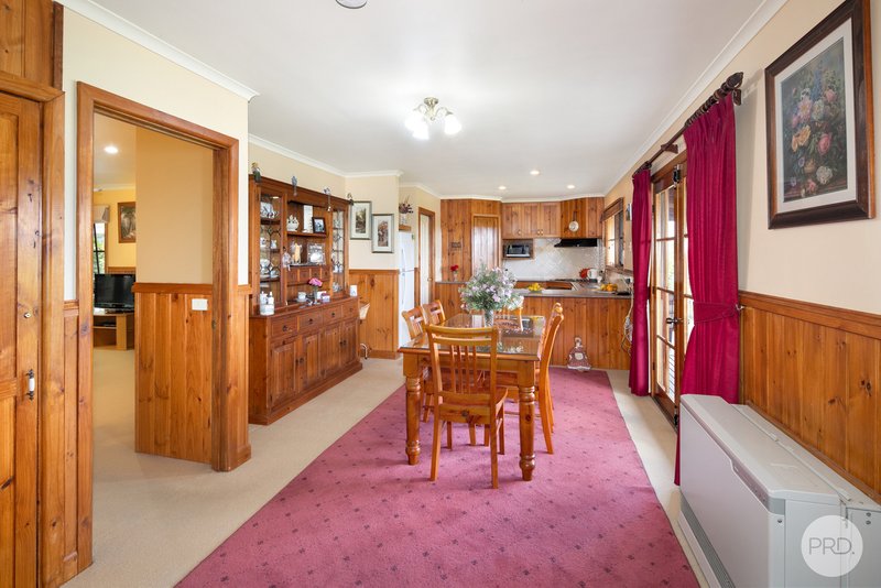 Photo - 25 Harvey Street, Creswick VIC 3363 - Image 5