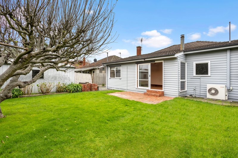 Photo - 25 Hatter Street, Oakleigh VIC 3166 - Image 7