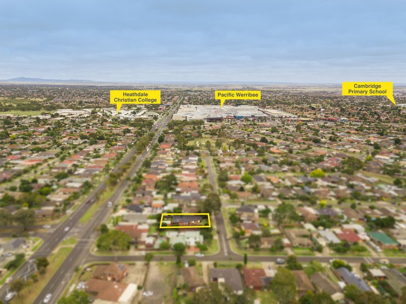 Photo - 25 Hayden Street, Hoppers Crossing VIC 3029 - Image 2