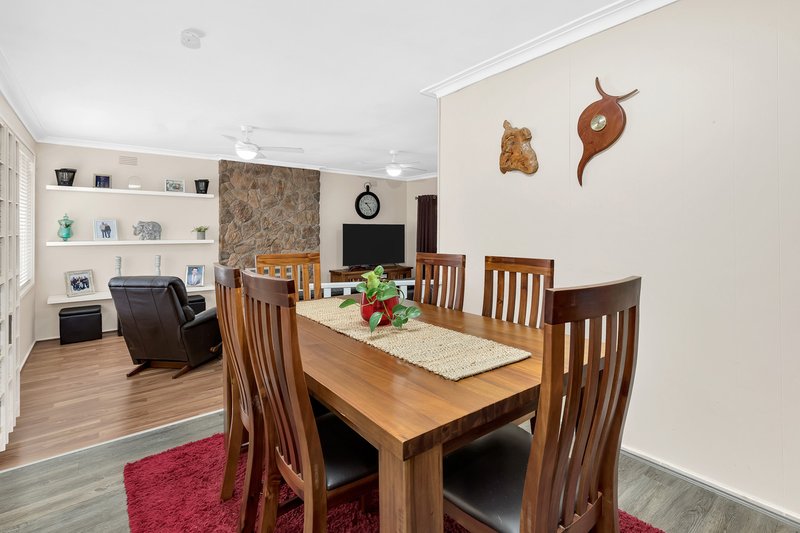 Photo - 25 Hayden Street, Hoppers Crossing VIC 3029 - Image 6