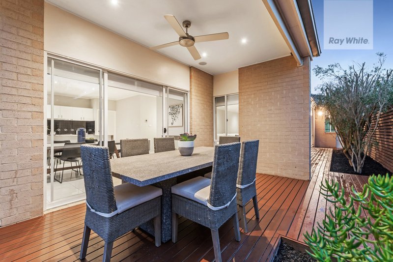 Photo - 25 Hedges Street, Craigieburn VIC 3064 - Image 15