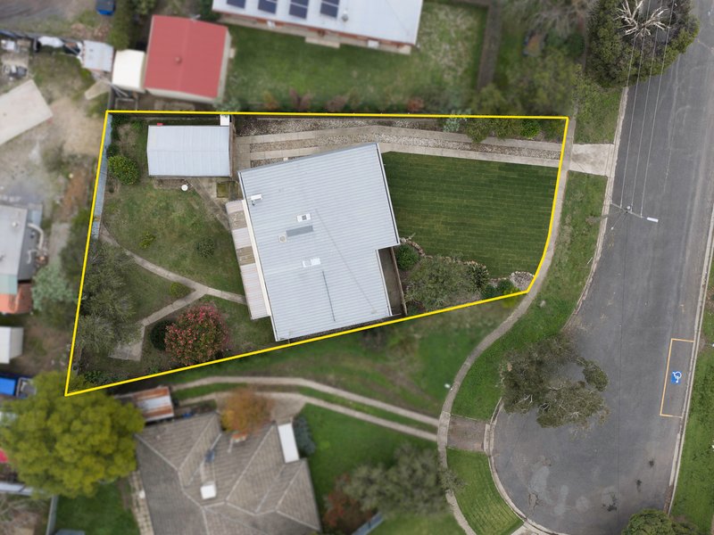 Photo - 25 Helms Court, Benalla VIC 3672 - Image 2