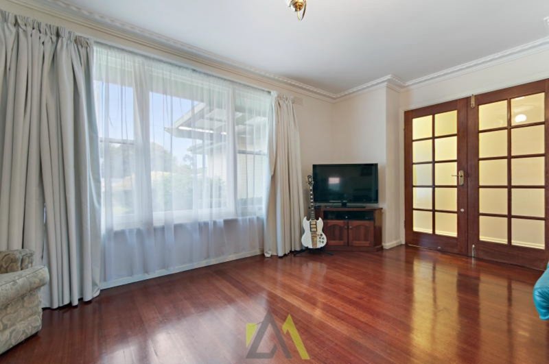 Photo - 25 Helvetia Court, Frankston VIC 3199 - Image 5