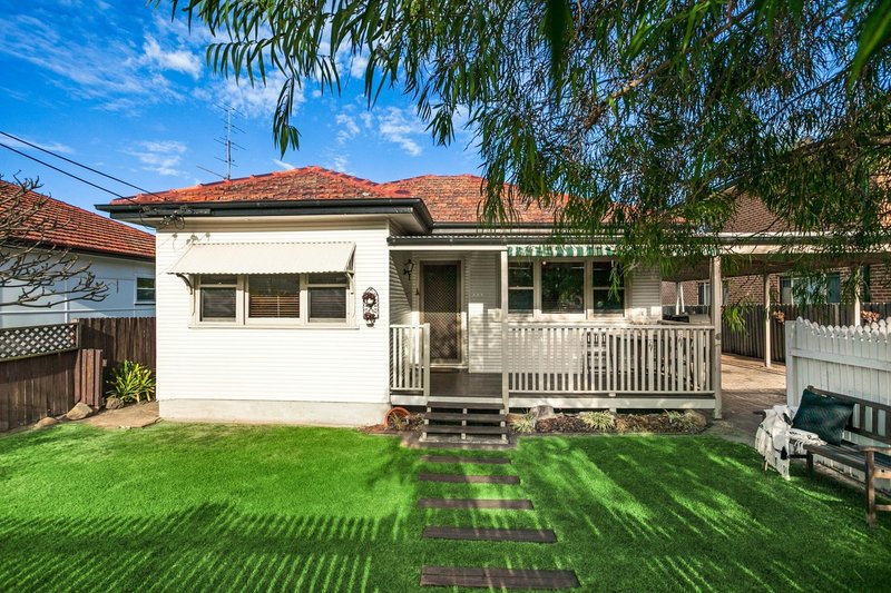 25 Henrietta Street, Towradgi NSW 2518