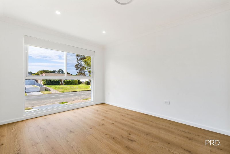Photo - 25 Henry Lawson Avenue, Werrington County NSW 2747 - Image 3