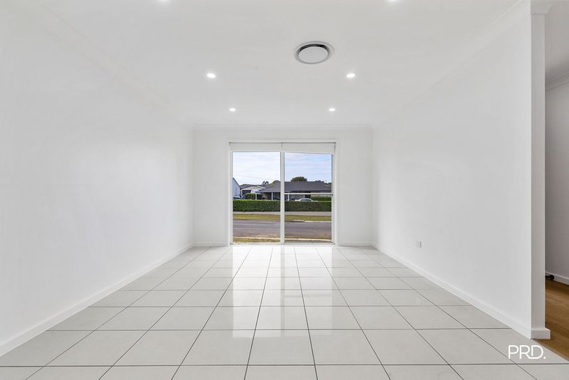 Photo - 25 Henry Lawson Avenue, Werrington County NSW 2747 - Image 28