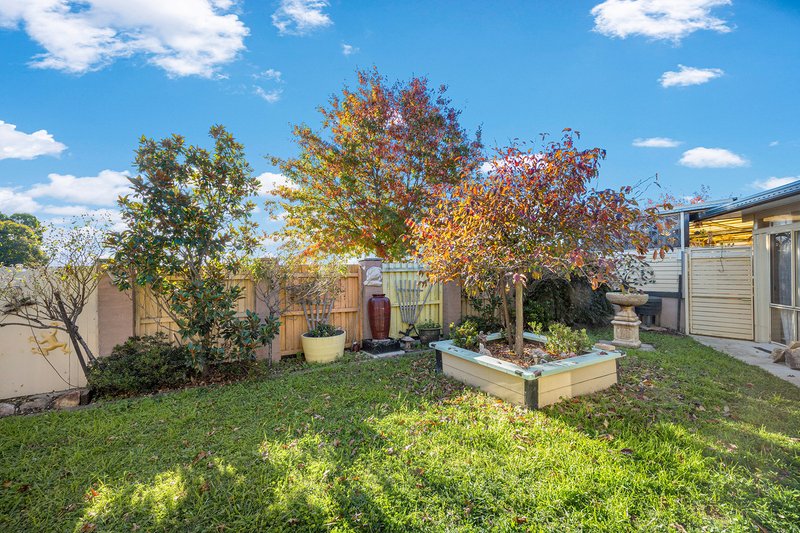 Photo - 25 Henry Sutton Circuit, Dunlop ACT 2615 - Image 16