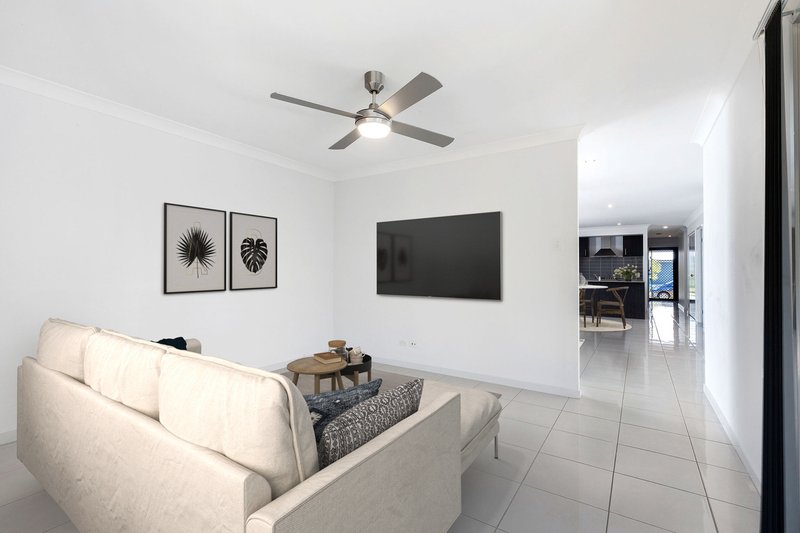 Photo - 25 Hideaway Street, Birtinya QLD 4575 - Image 6