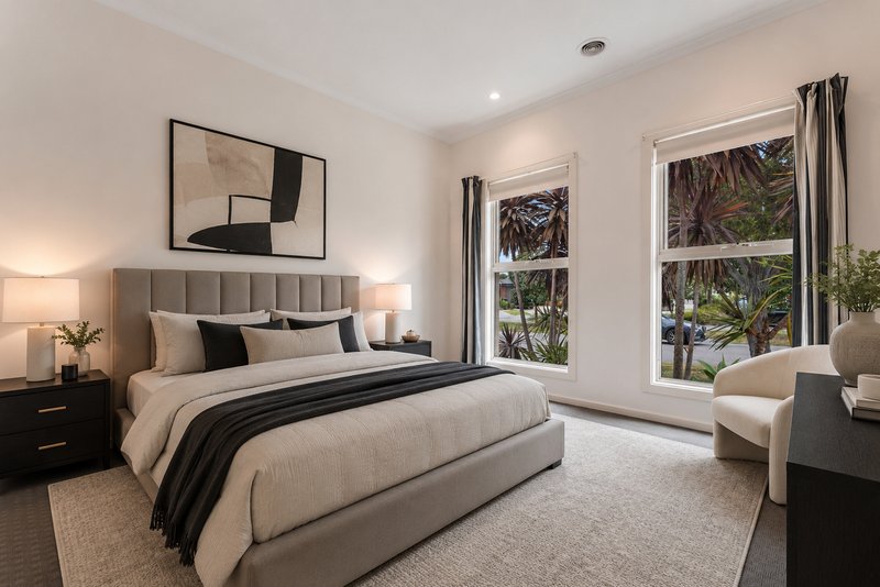 Photo - 25 Highbury Circuit, Craigieburn VIC 3064 - Image 2