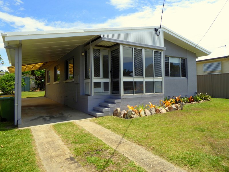 Photo - 25 Highland St , Redcliffe QLD 4020 - Image 2