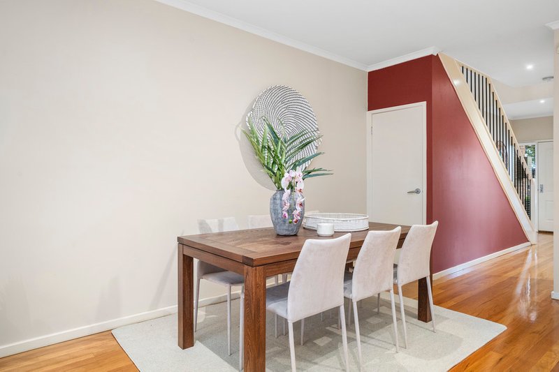 Photo - 25 Highview Road, Bentleigh East VIC 3165 - Image 9