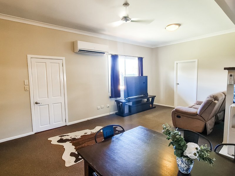 Photo - 25 Hilary Street, Mount Isa QLD 4825 - Image 7