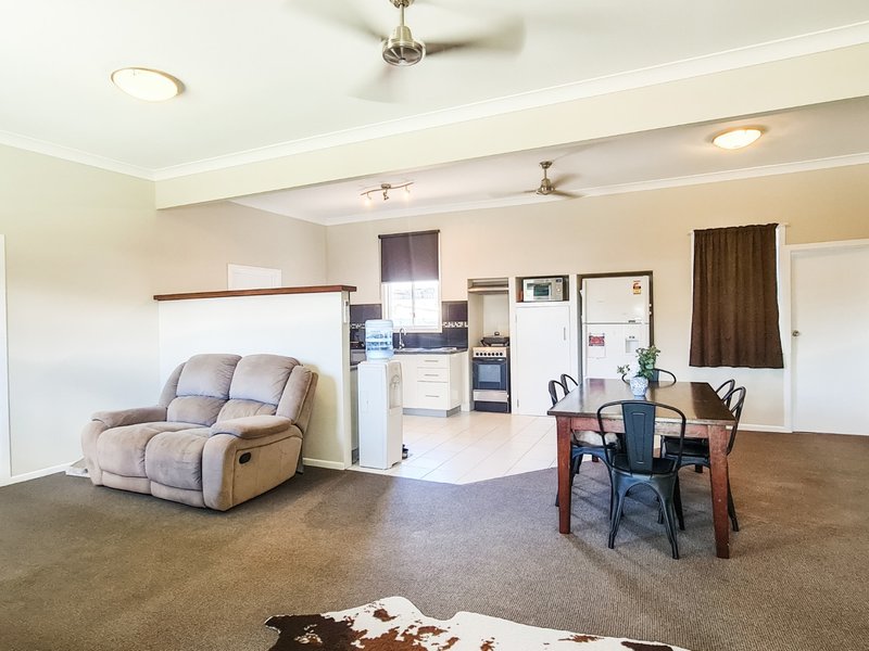 Photo - 25 Hilary Street, Mount Isa QLD 4825 - Image 8