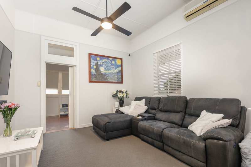 Photo - 25 Hill Street, North Ipswich QLD 4305 - Image 5