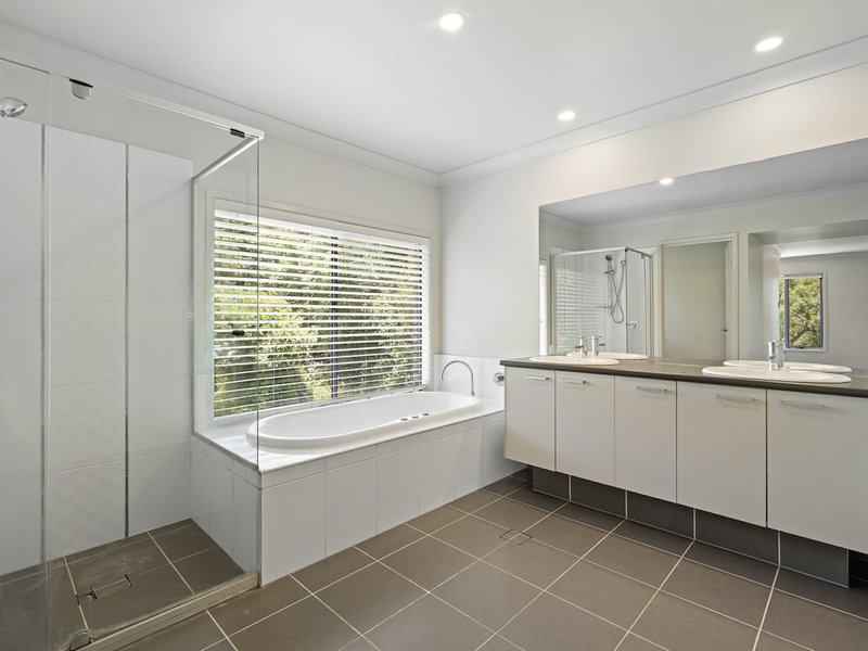 Photo - 25 Hillside Terrace, St Lucia QLD 4067 - Image 17