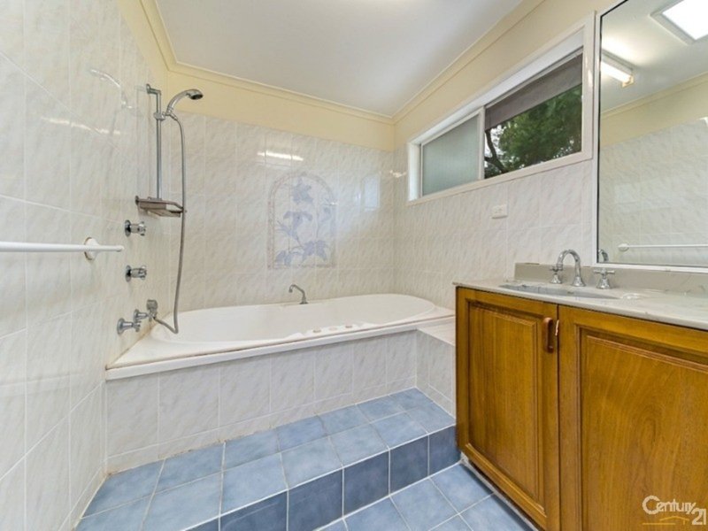 Photo - 25 Hilltop Crescent, Maroochydore QLD 4558 - Image 10