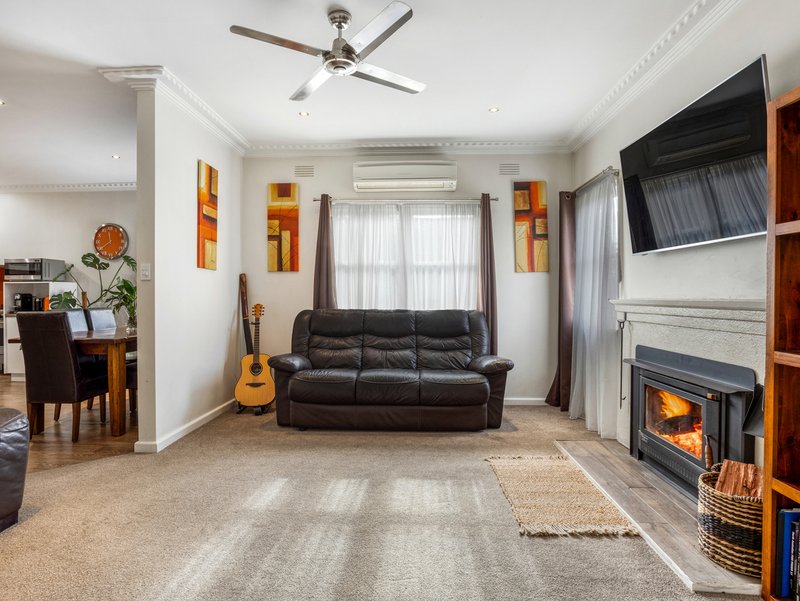 Photo - 25 Hinchley Street, Wangaratta VIC 3677 - Image 5