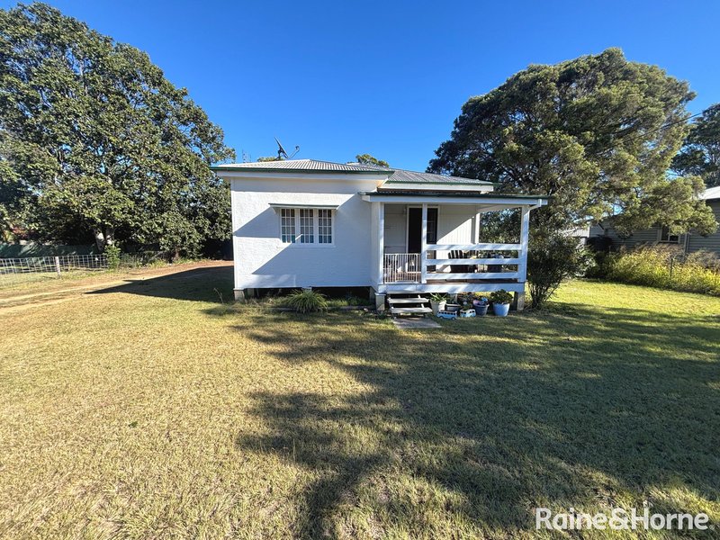 Photo - 25 Hodge Street, Kingaroy QLD 4610 - Image 1