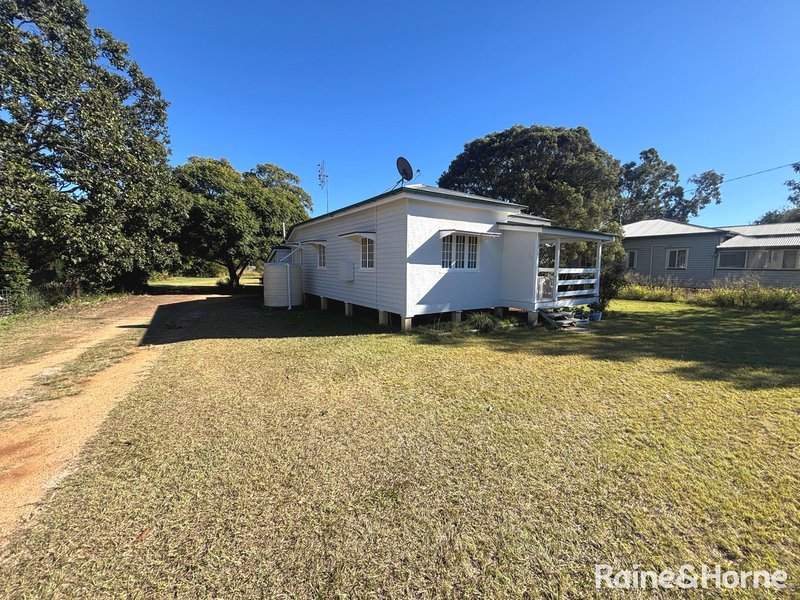 Photo - 25 Hodge Street, Kingaroy QLD 4610 - Image 2