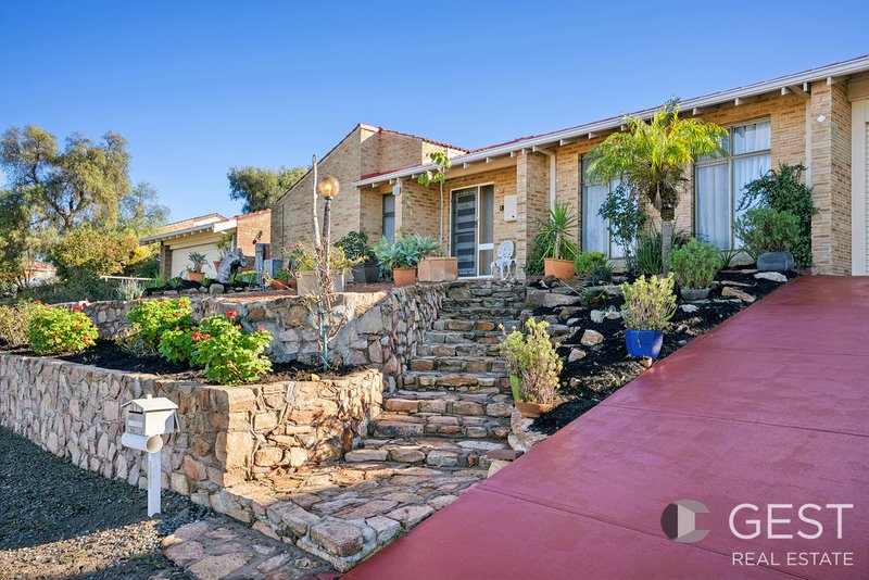 Photo - 25 Holden Drive, Noranda WA 6062 - Image 2