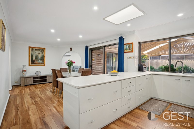 Photo - 25 Holden Drive, Noranda WA 6062 - Image 7