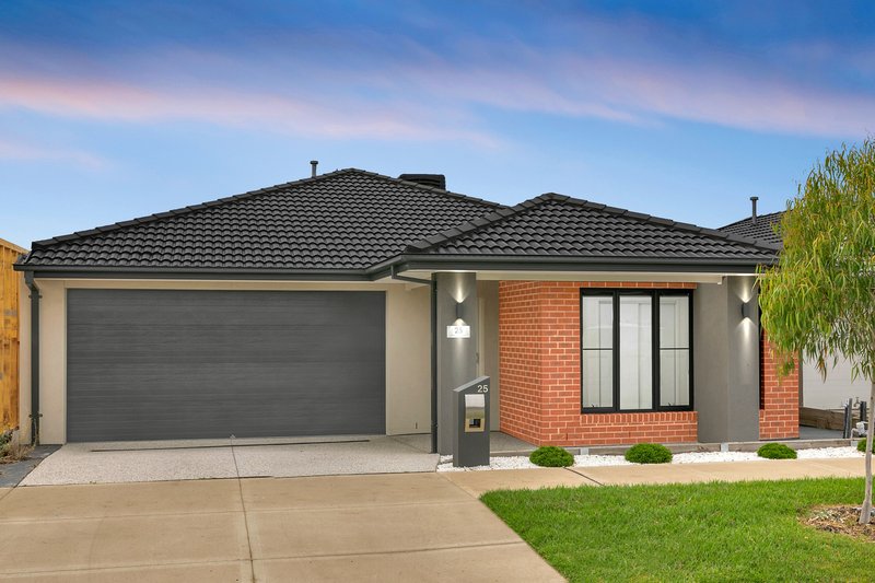 25 Hollyhock Road, Craigieburn VIC 3064