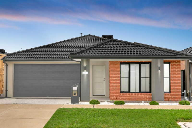 Photo - 25 Hollyhock Road, Craigieburn VIC 3064 - Image 18