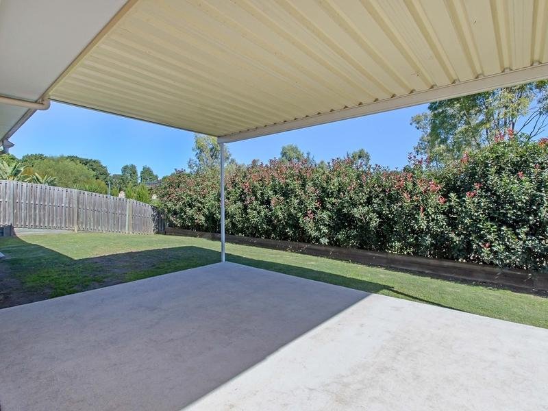 Photo - 25 Holterman Crescent, Redbank Plains QLD 4301 - Image 13